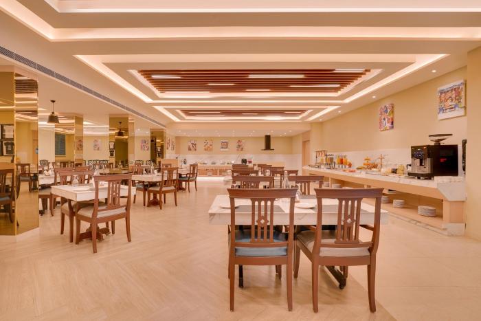 lemon tree hotel erode