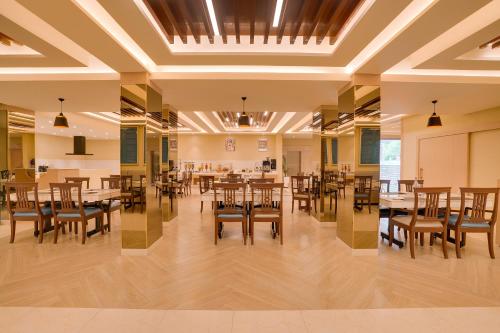 lemon tree hotel erode