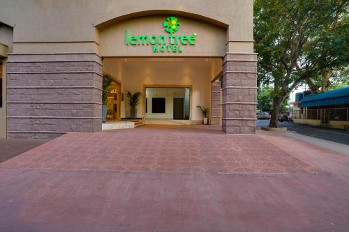 lemon tree hotel erode