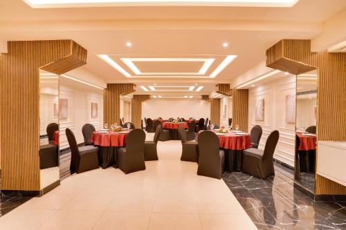 lemon tree hotel erode