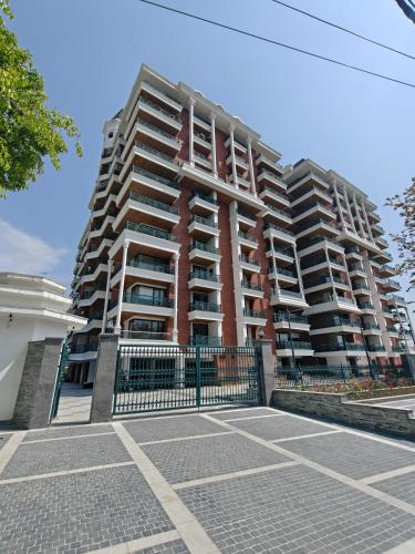 Eden Wellness & Hospitality,,4 star