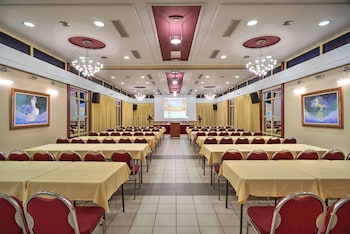 angelika pallas hotel