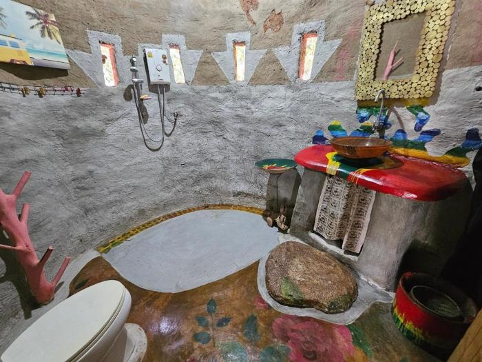 clay house chiang mai by alphatel