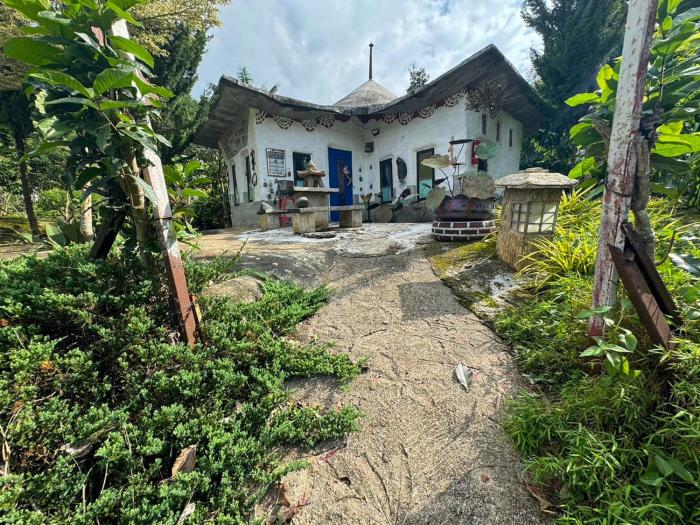clay house chiang mai by alphatel
