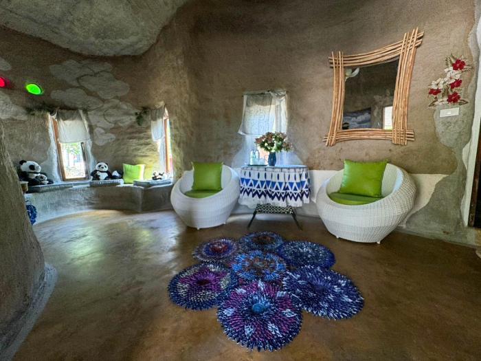 clay house chiang mai by alphatel