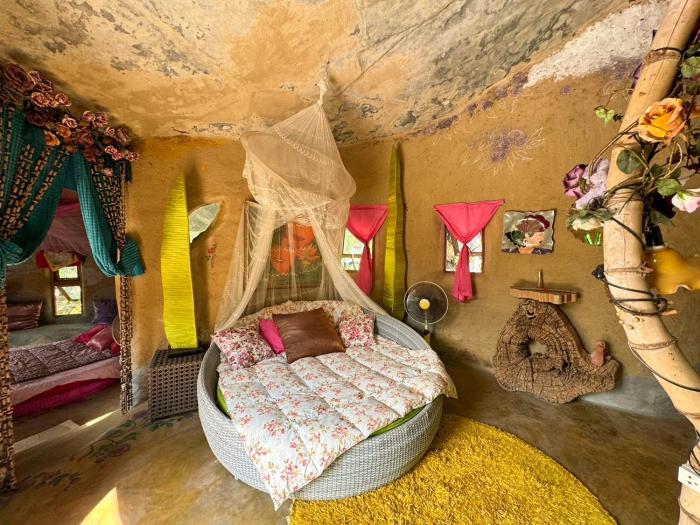 clay house chiang mai by alphatel