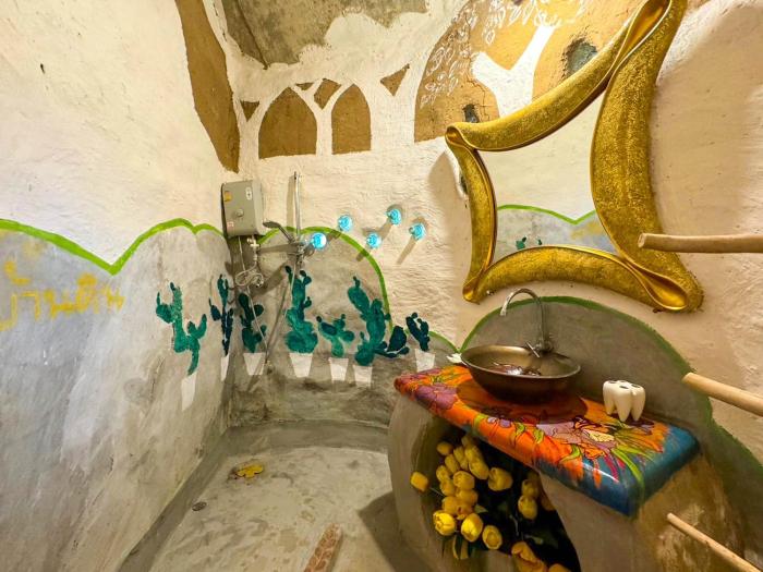 clay house chiang mai by alphatel