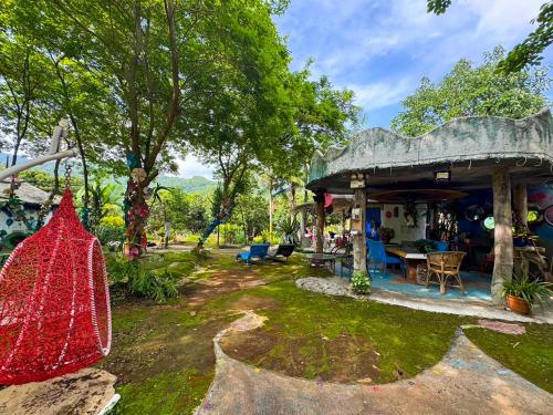 clay house chiang mai by alphatel
