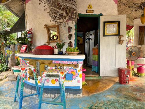 clay house chiang mai by alphatel