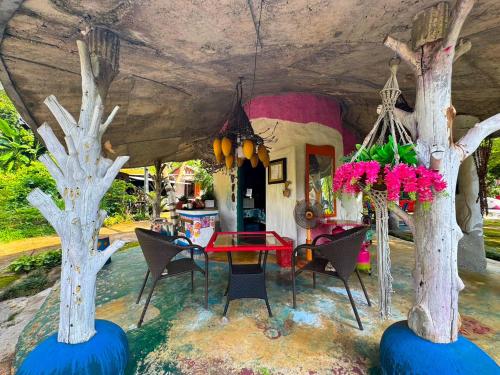 clay house chiang mai by alphatel