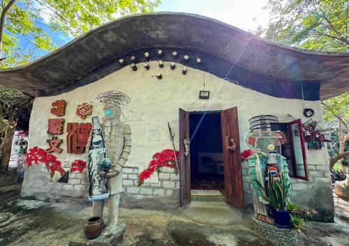 clay house chiang mai by alphatel