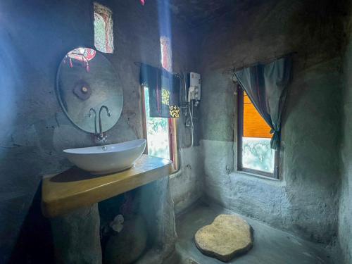clay house chiang mai by alphatel