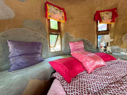 clay house chiang mai by alphatel