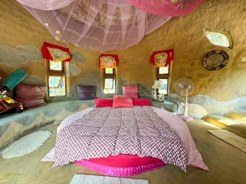 clay house chiang mai by alphatel