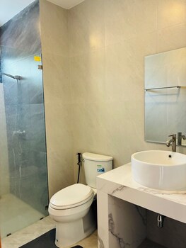 hillside haven luxury room