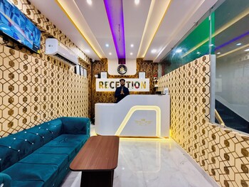 Hotel Golden Crystal,,2 star