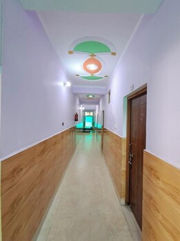 hotel mountain paradise barkot