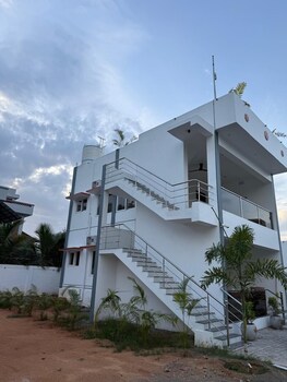 Le Park Resort,,3 star