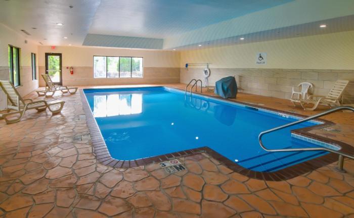 holiday inn express and suites indianapolis northwest by ihg
