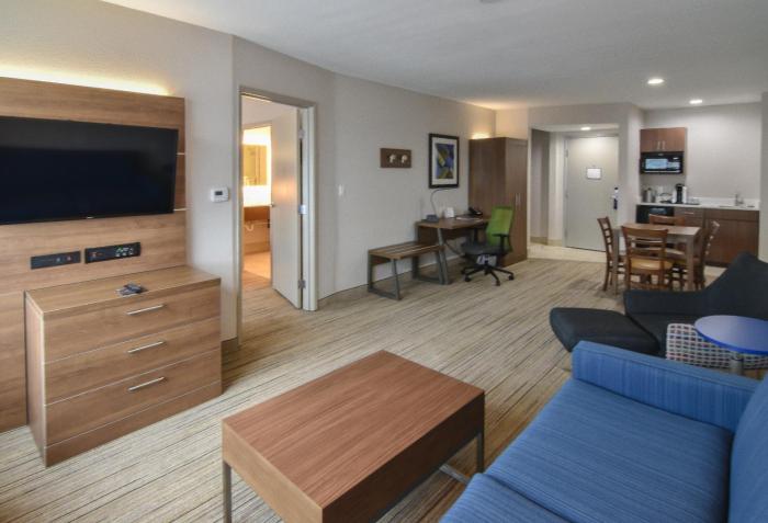 holiday inn express and suites indianapolis northwest by ihg