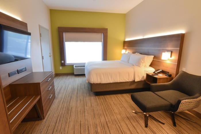 holiday inn express and suites indianapolis northwest by ihg