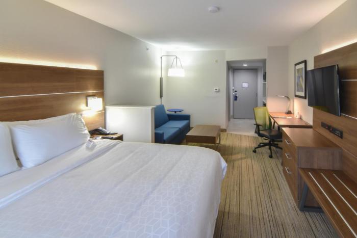 holiday inn express and suites indianapolis northwest by ihg