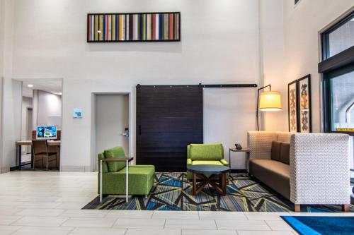 holiday inn express and suites indianapolis northwest by ihg