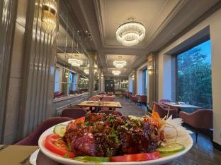 the supreme hotel and banquet