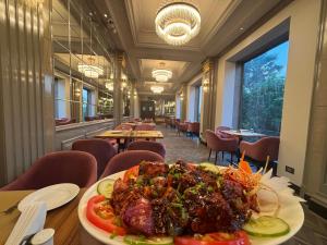 the supreme hotel and banquet