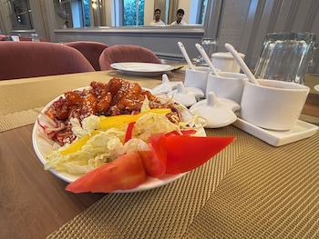 the supreme hotel and banquet