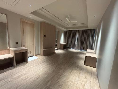 the supreme hotel and banquet