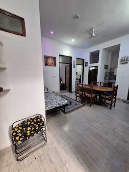 tara home stay