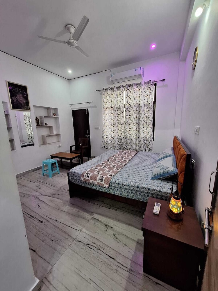 tara home stay
