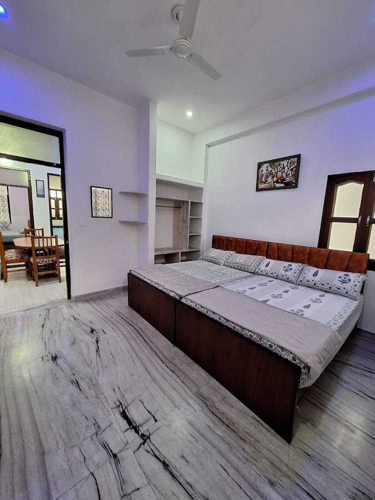 tara home stay