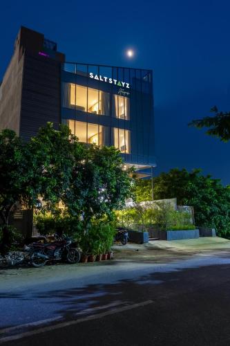 saltstayz autograph advant and sector 144