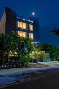 saltstayz autograph advant and sector 144