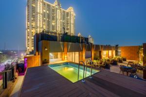 saltstayz autograph advant and sector 144