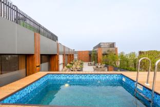 saltstayz autograph advant and sector 144