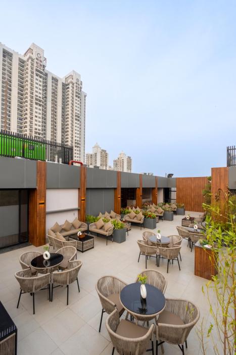 saltstayz autograph advant and sector 144