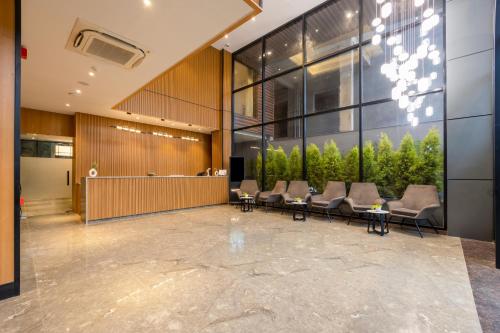 saltstayz autograph advant and sector 144