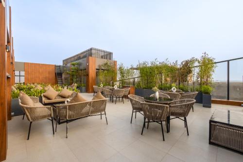 saltstayz autograph advant and sector 144