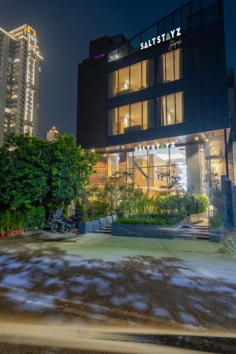 saltstayz autograph advant and sector 144