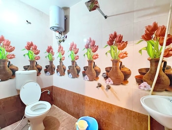 hotel nirmala palace ayodhya