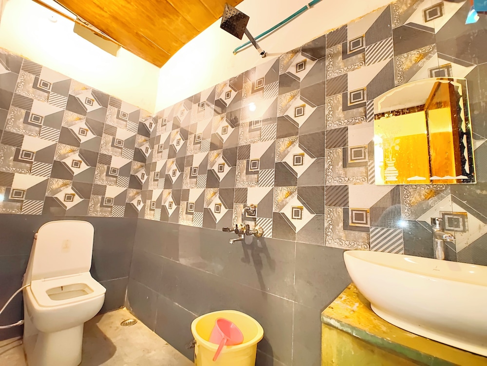 hotel nirmala palace ayodhya