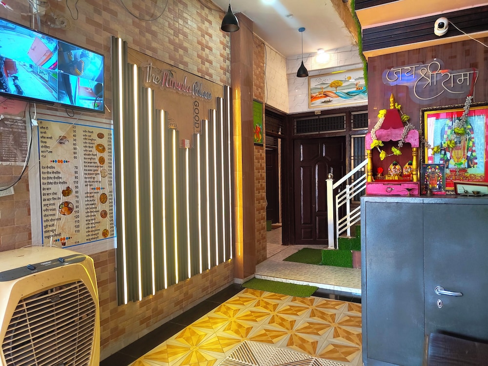 hotel nirmala palace ayodhya