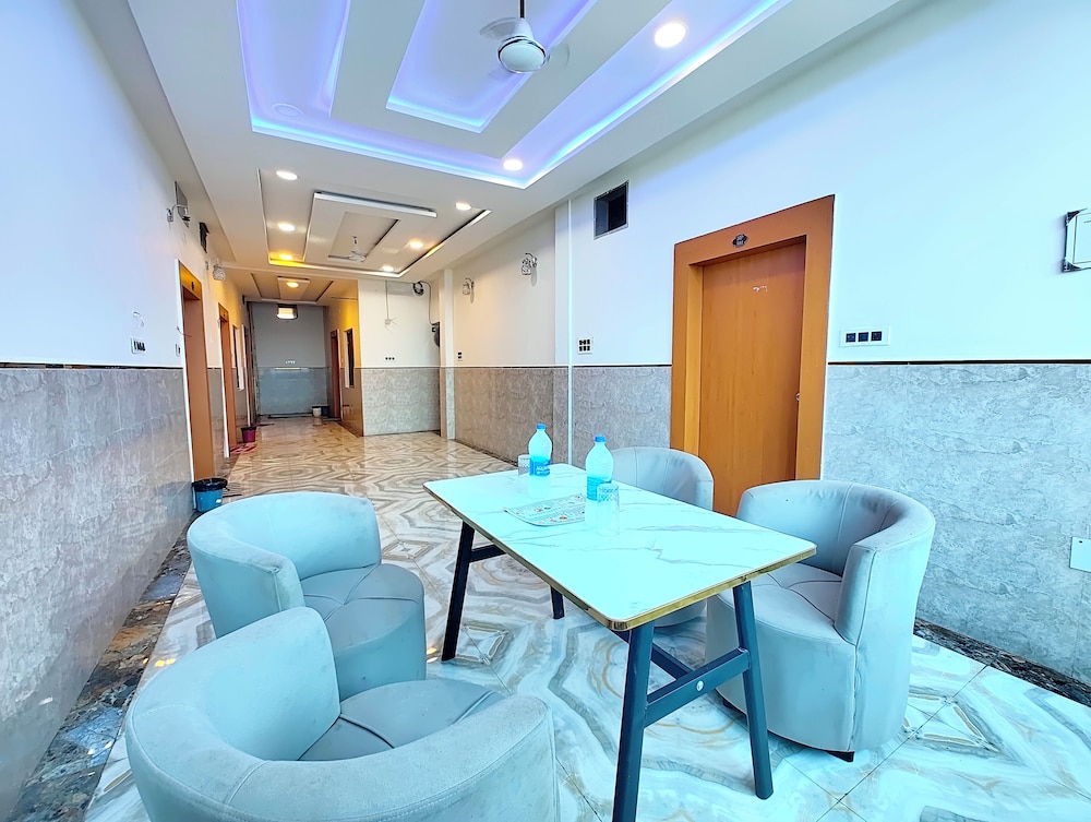 hotel nirmala palace ayodhya