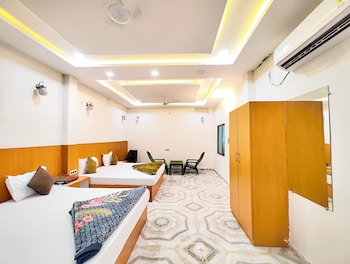 hotel nirmala palace ayodhya