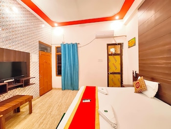 hotel nirmala palace ayodhya