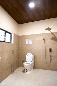 regal guest house by roh