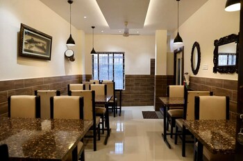 regal guest house by roh